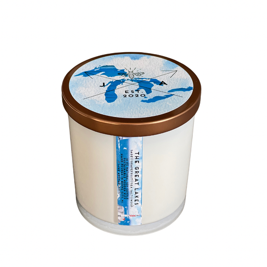 The Great Lakes 12 oz Wooden Wick Candle - Michigan