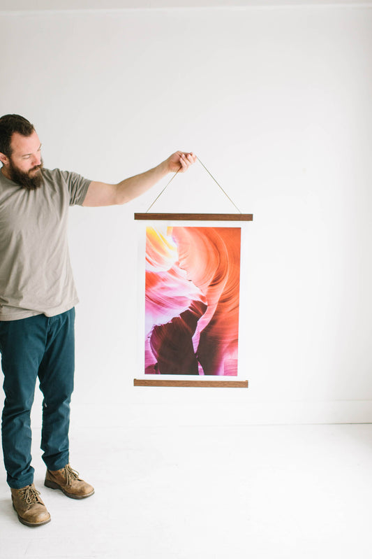 17" MAGNETIC Poster Hanger Frame™: Natural Stain