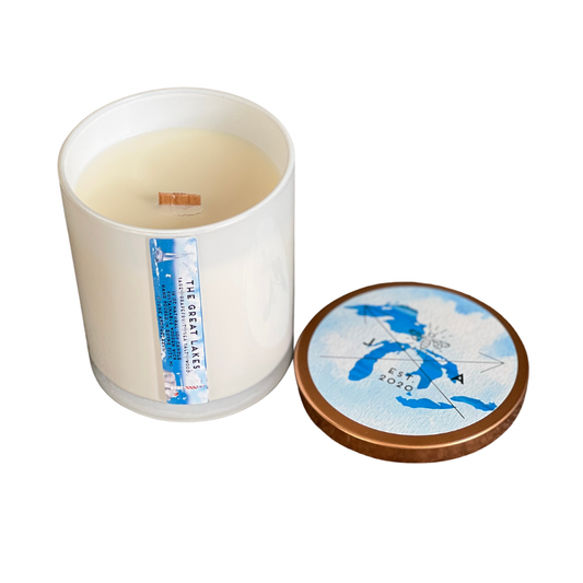 The Great Lakes 12 oz Wooden Wick Candle - Michigan