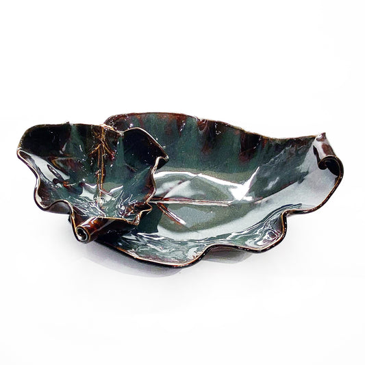 Leaf Chip & Dip Tray Pottery