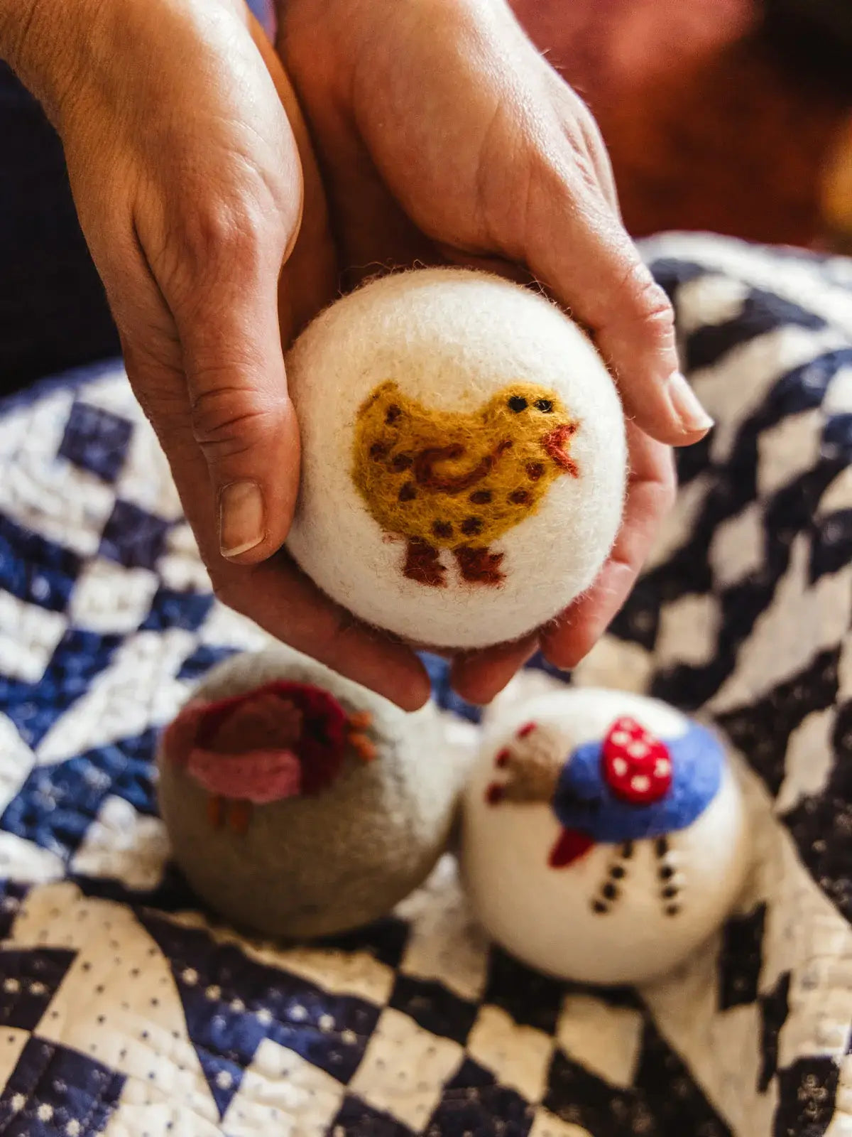 Eco Wool Dryer Ball: Chick with Flowers