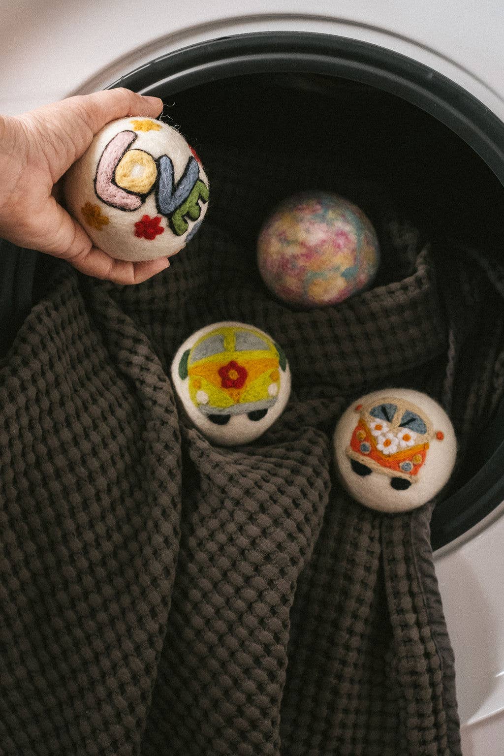Single – Wool Dryer Balls Over 50 Styles : Lady Cream Cat